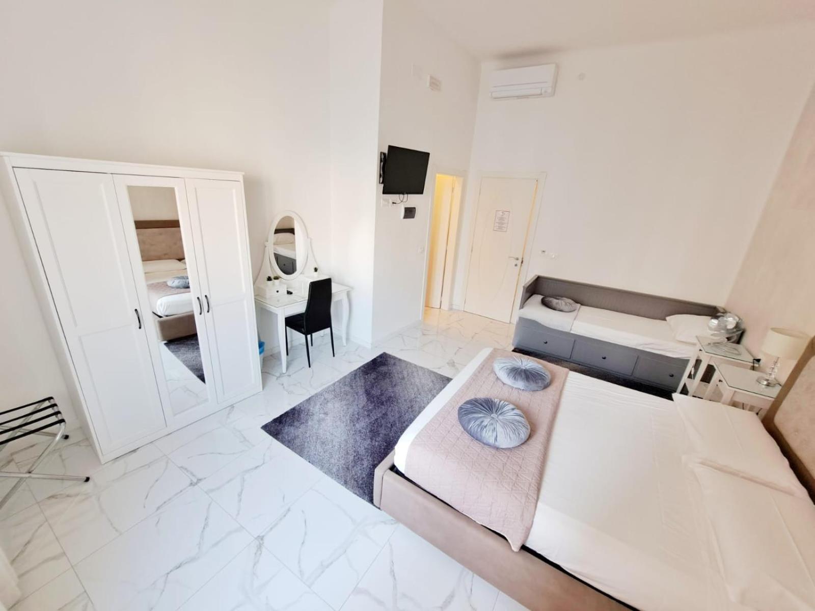 Diamond House Boutique Rooms Trieste Extérieur photo